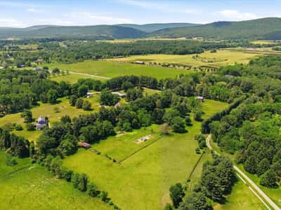 14550 Purcellville Rd, Purcellville, VA