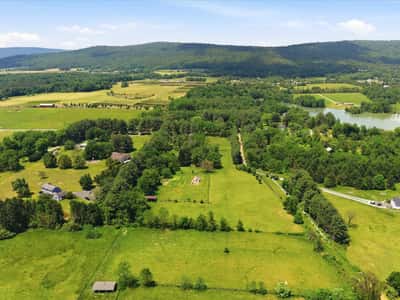 14550 Purcellville Rd, Purcellville, VA
