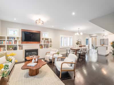 995 Greenwood Ave., Toronto, ON