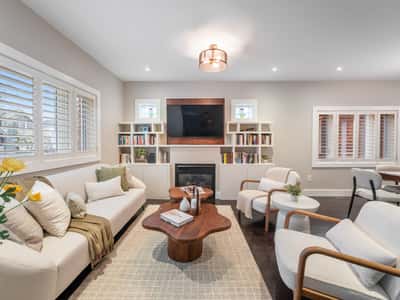 995 Greenwood Ave., Toronto, ON