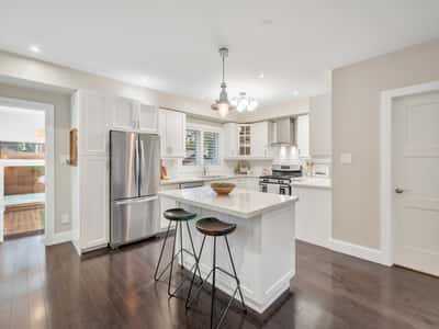 995 Greenwood Ave., Toronto, ON
