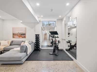 995 Greenwood Ave., Toronto, ON