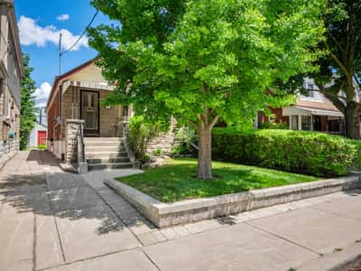 37 Chilton Rd., East York, ON