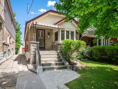 37 Chilton Rd., East York, ON