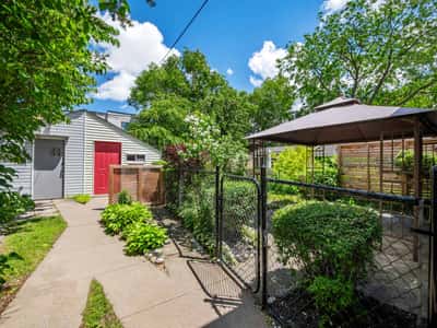 37 Chilton Rd., East York, ON