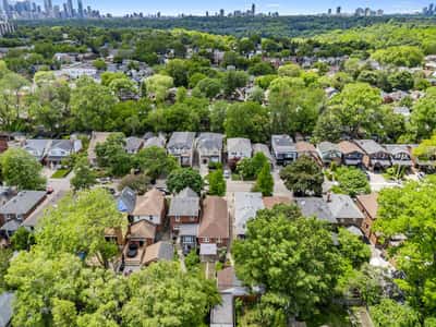 37 Chilton Rd., East York, ON