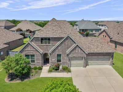 7025 Central Court, Aubrey, TX