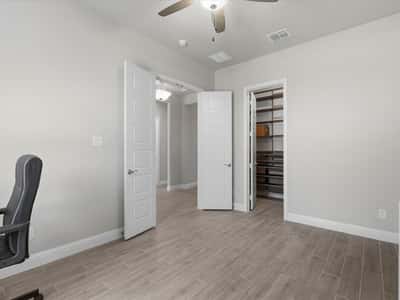 7025 Central Court, Aubrey, TX