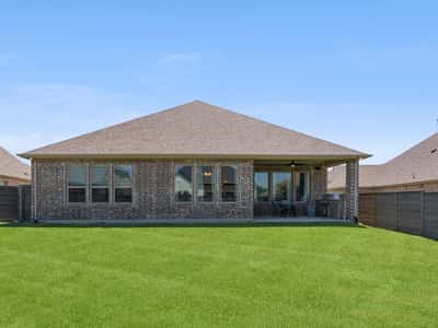 7025 Central Court, Aubrey, TX