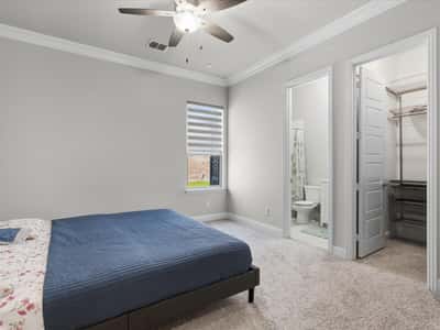 7025 Central Court, Aubrey, TX