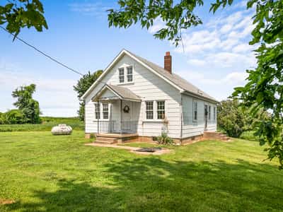 6269 Maeystown Road, Waterloo, IL