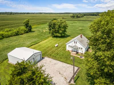 6269 Maeystown Road, Waterloo, IL
