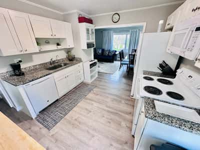 37 Humes Ave, Worcester, MA