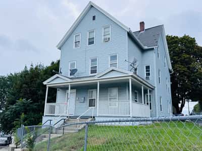 17 Winthrop St, Worcester, MA