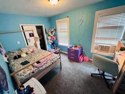 17 Winthrop St, Worcester, MA