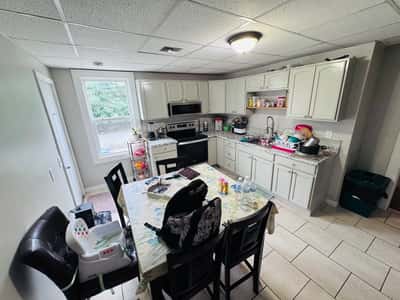 17 Winthrop St, Worcester, MA