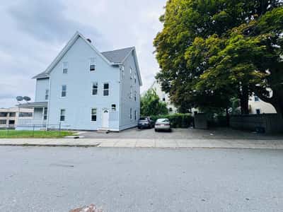 17 Winthrop St, Worcester, MA
