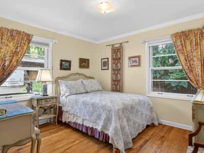 5025 SW Vermont St, Portland, OR