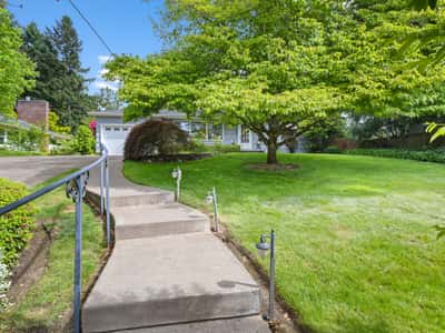 5025 SW Vermont St, Portland, OR