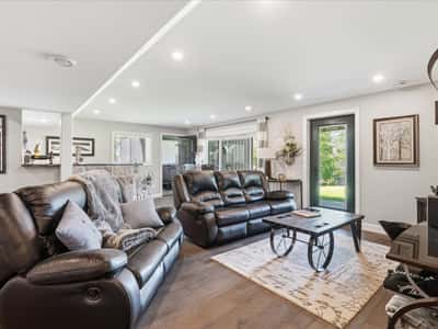 2728 County Road 3, Carrying Place, ON