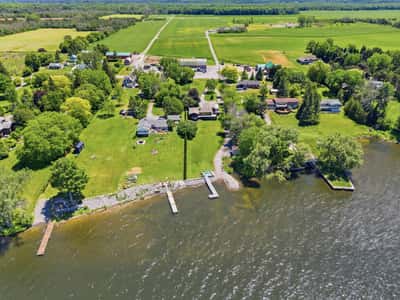 2728 County Road 3, Carrying Place, ON