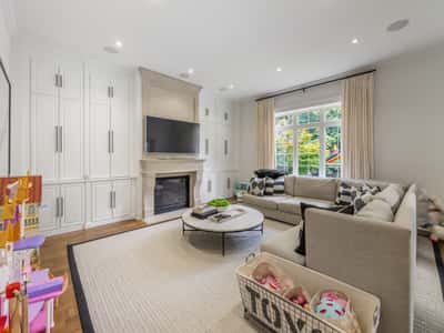 8 Ardmore Rd, Toronto, ON