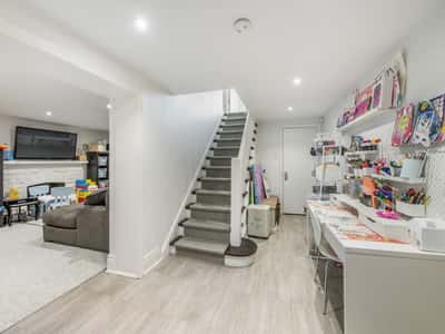 8 Ardmore Rd, Toronto, ON