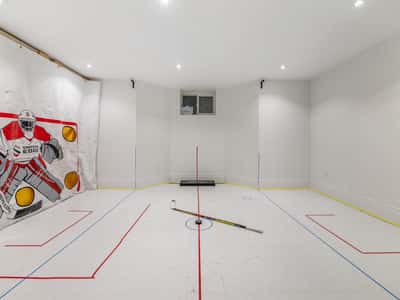 8 Ardmore Rd, Toronto, ON