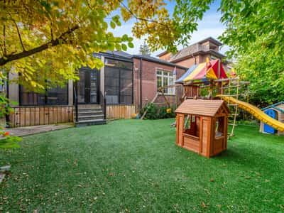 8 Ardmore Rd, Toronto, ON