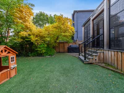 8 Ardmore Rd, Toronto, ON