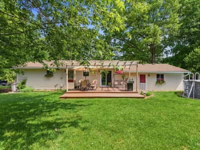 2452 Moore Place, Howell, MI