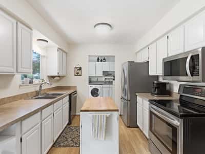 2452 Moore Place, Howell, MI