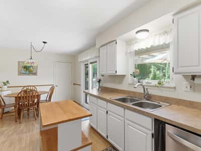 2452 Moore Place, Howell, MI