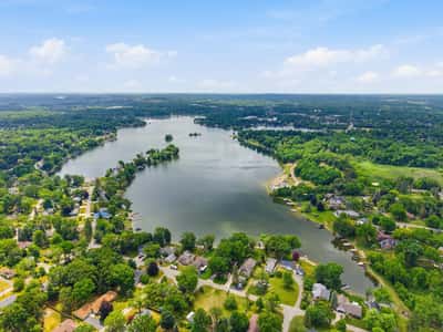 2452 Moore Place, Howell, MI