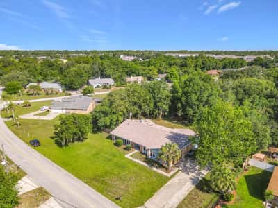 520 Summerhaven Dr, Debary, FL