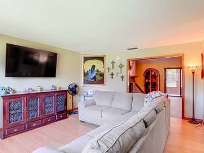520 Summerhaven Dr, Debary, FL