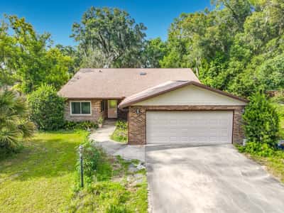 474 W Oakwood Ave, Orange City, FL