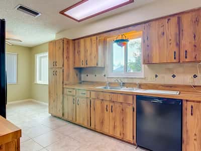 474 W Oakwood Ave, Orange City, FL