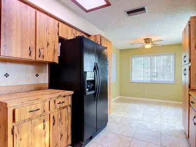 474 W Oakwood Ave, Orange City, FL