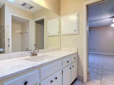 474 W Oakwood Ave, Orange City, FL