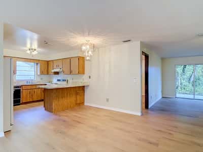 606 W TALL PINE, Deland, FL