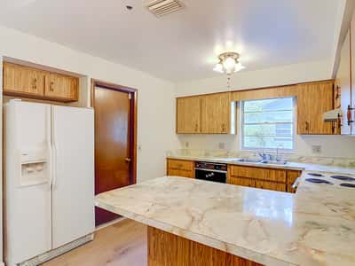 606 W TALL PINE, Deland, FL