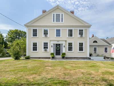 333 Winnacunnet Rd., Hampton, NH