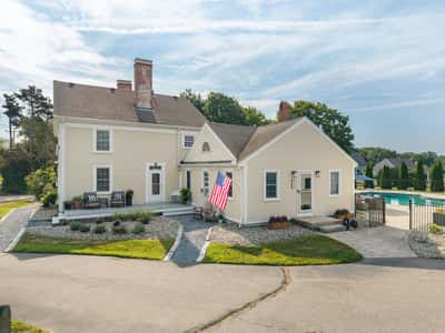333 Winnacunnet Rd., Hampton, NH