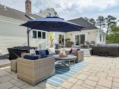 333 Winnacunnet Rd., Hampton, NH