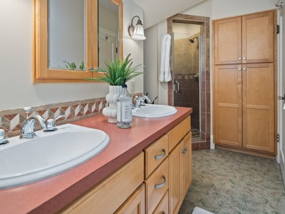 3962 SE Oak ST, Portland, OR