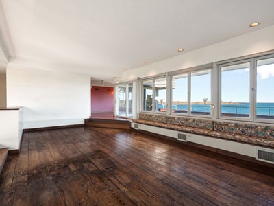 39 Chippechaug Trail, Mystic, CT