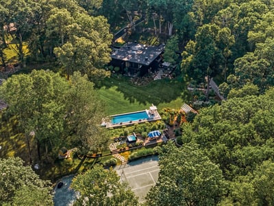 17 Pine Ridge Road, Woodbridge, CT