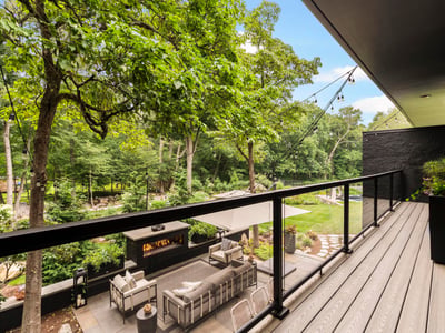 17 Pine Ridge Road, Woodbridge, CT