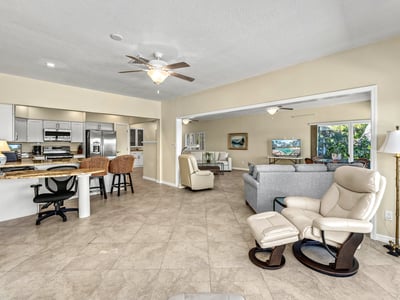1320 Moonmist Dr Unit B11, Sarasota, FL